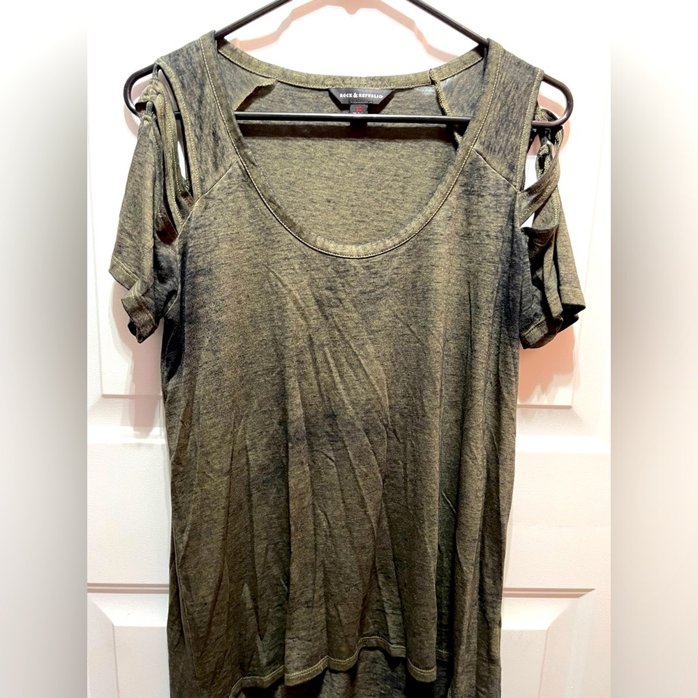 Rock&Republic olive green/black burnout top. Size M